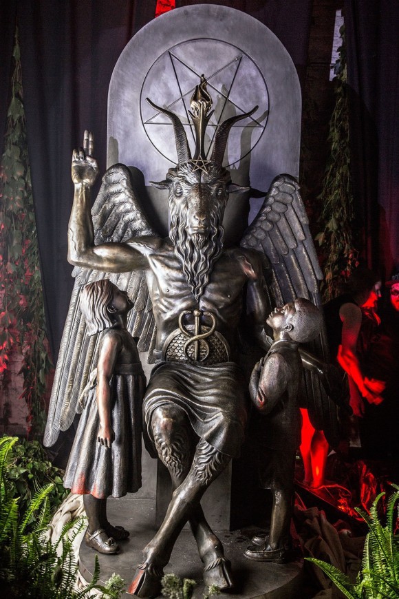 大特価得価バフォメット 黒魔術サタン悪魔彫刻デビル置物オカルト黒山羊 西洋彫刻