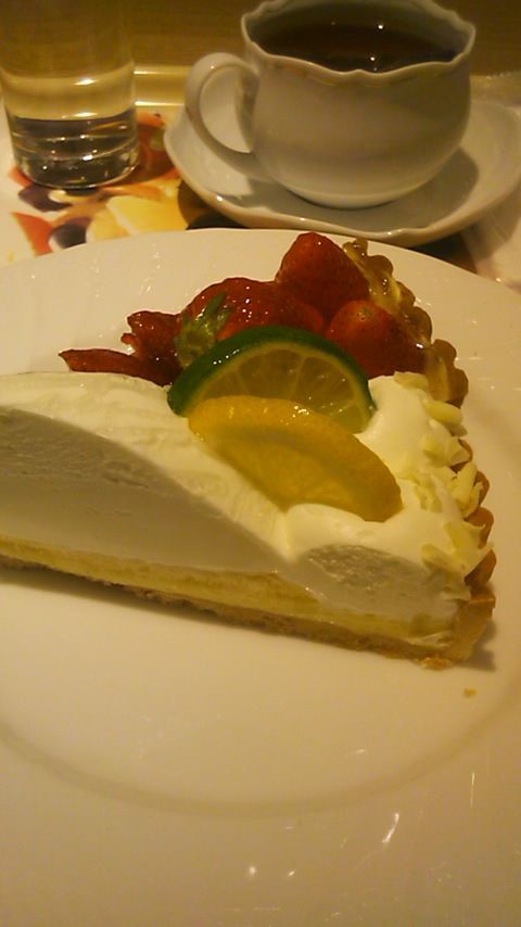 有楽町 銀座にある Delices Tarte Cafe デリスタルト カフェ のケーキバイキングに 16年4月 東京スイーツビュッフェ ケーキバイキング その他食べ放題速報