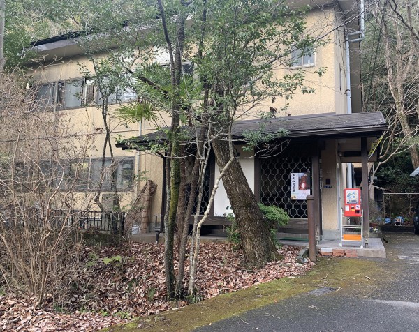 大阪の古窯・私市『吉向松月窯』にガチャガチャがあった！「伝統