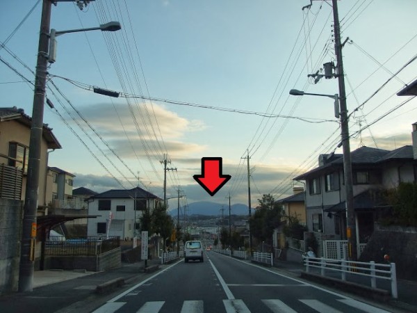 原始人の生活をしよう！～石包丁の材料『サヌカイト』を採りに行ってき