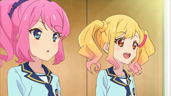 アイカツスターズ！　クッション　4個　ゆめ、ローラ、まひる、あこ アイカツスターズ！：ゆめやローラのぬいぐるみが商品化