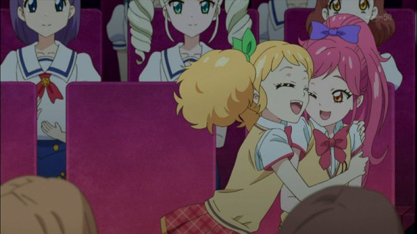 アイカツ 91話 結成 アイカツ8 投票で選ばれた8人ユニットアイカツ8のツアーが始まります フフッヒ かたよるにゅーす