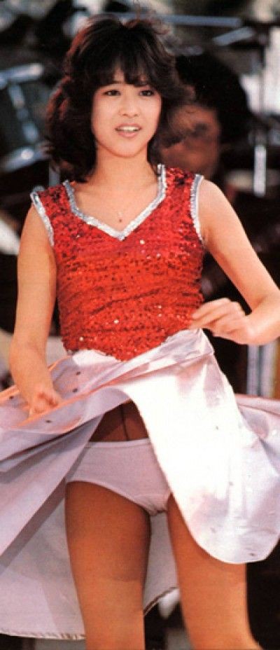 80年代アイドルパンチラ盗撮 