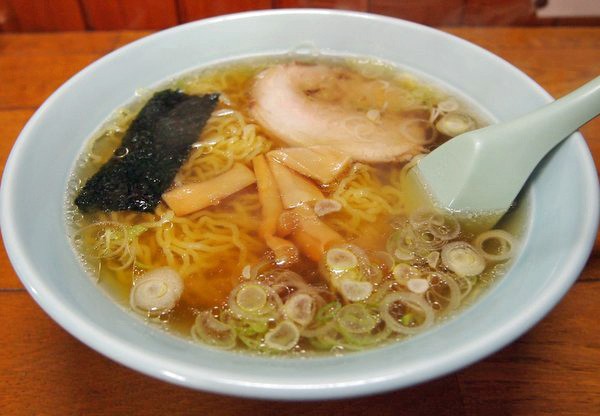 飲んだ後にピッタリの正当派醤油ラーメン 十和田 平成園 ワンコイン的食べ歩き生活