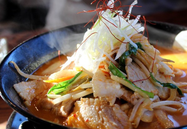 濃厚味噌にピリ辛キムチ 拉麺雷多 栃木市 味噌ぶたキムチらーめん ワンコイン的食べ歩き生活