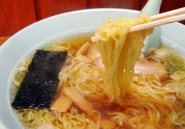 飲んだ後にピッタリの正当派醤油ラーメン 十和田 平成園 ワンコイン的食べ歩き生活