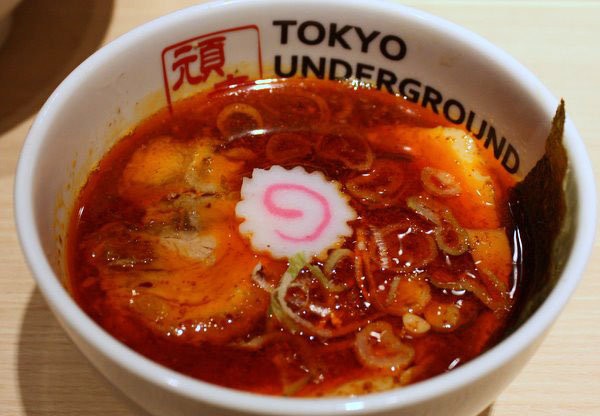 TOKYO UNDERGROUND RAMEN（東京アンダーグラウンドラーメン） 池袋 新アレンジの辛味油を使った「辛つけめんライト」 :  ワンコイン的食べ歩き生活。