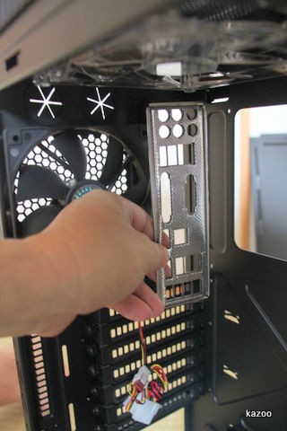 PC自作 Vol4 IOパネル取り付け : ご機嫌なひととき JK1UVC