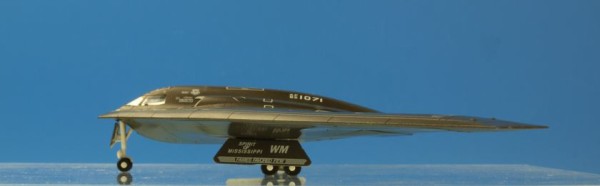 ノースロップ・グラマン B-2A スピリット : 株式会社国際貿易