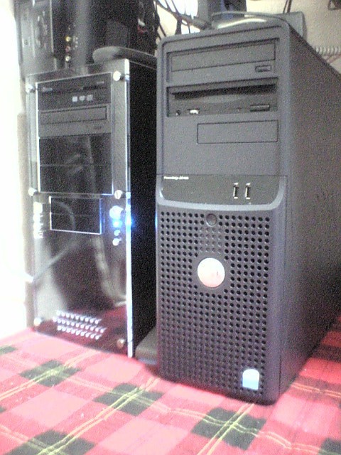 DELL PowerEdge SC430 : ダメ人間の館