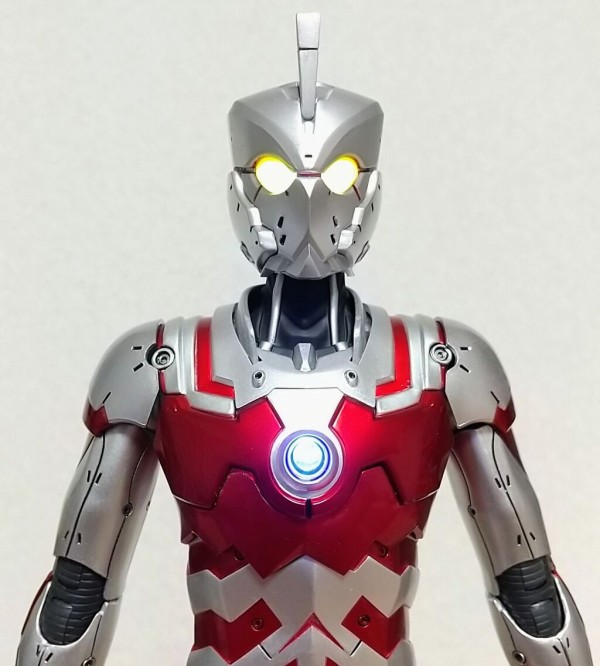 バーチカルギロチン！1/6スケール可動フィギュア】threezero ULTRAMAN