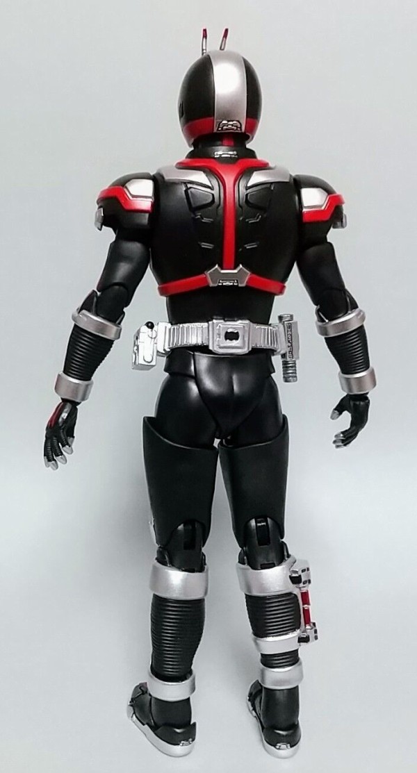真骨彫　仮面ライダーファイズ　仮面ライダー555 限定スリーブ付 S.H.Figuarts（真骨彫製法） 仮面ライダーファイズ | 魂ウェブ