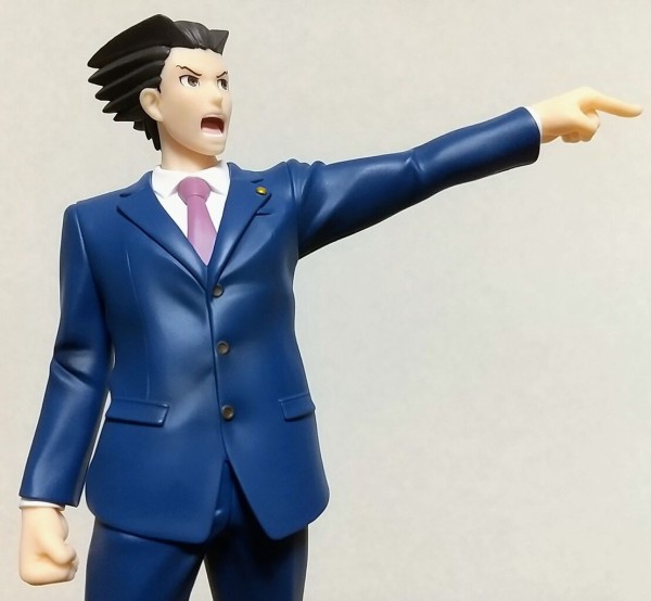 逆転裁判5 成歩堂龍一 1/10 完成品フィギュア 新品】逆転裁判5 成歩堂龍一 1/10スケールフィギュア【未開封