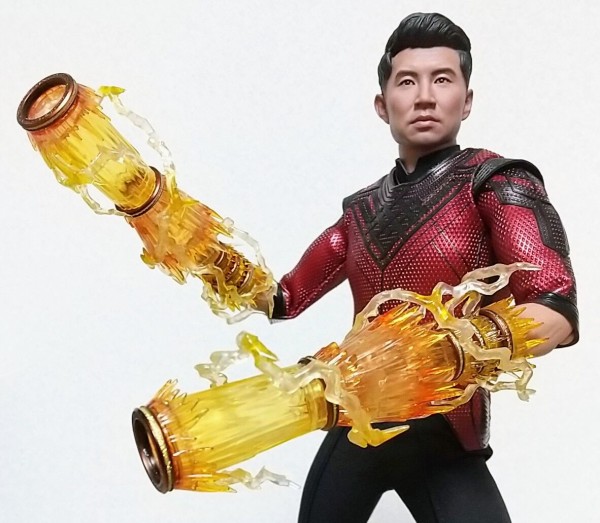 ブラックライトでテン・リングスが光る！】HOTTOYS ムービー