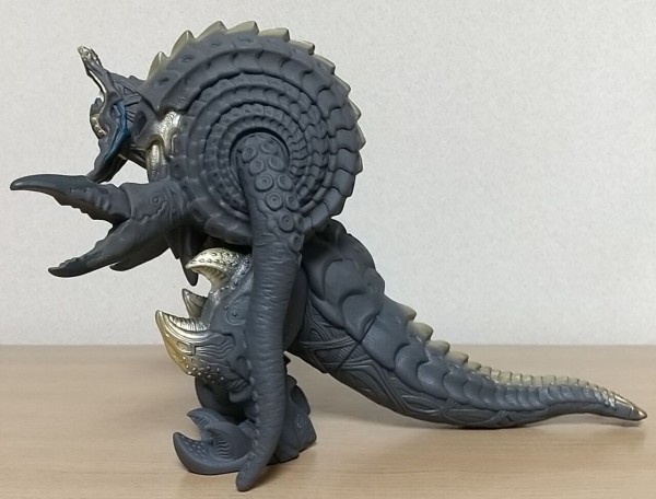 ウルトラマントリガー】ウルトラ怪獣DX メガロゾーア(第二形態