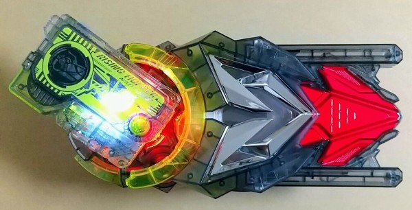 仮面ライダーゼロワン DX飛電ゼロワンドライバー クリアカラー 仮面ライダーストアなどで限定発売】SUPER BEST 変身ベルト DX