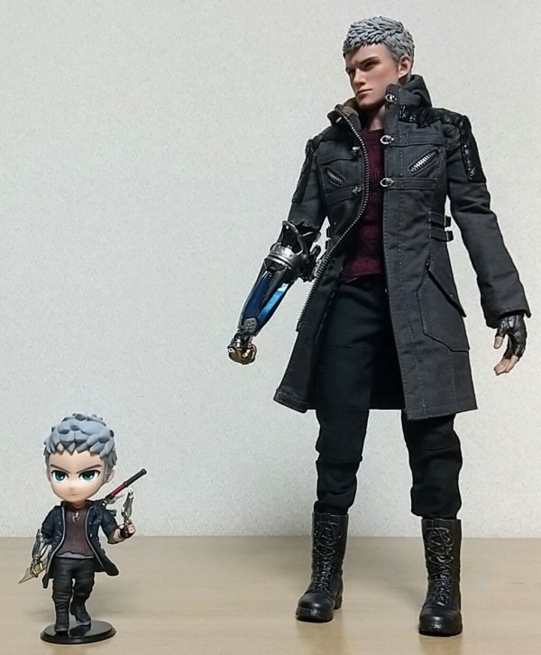 デビルメイクライ5のネロのミニデフォルメフィギュア】ASMUS TOYS Q