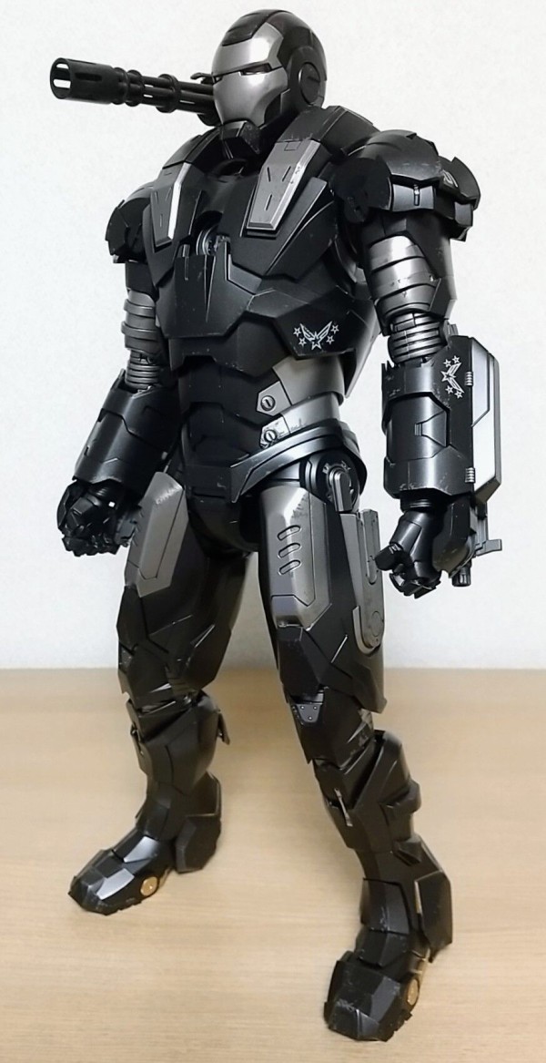 ホットトイズ製ダイキャストシリーズ　ウォーマシンマーク1 リメイク版ウォーマシン・マーク1は出来も値段もすごい！ | ジョル's