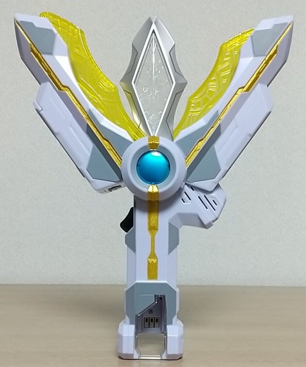 ウルトラマントリガー】DXガッツスパークレンス : Chaos☆Hobby☆Blog