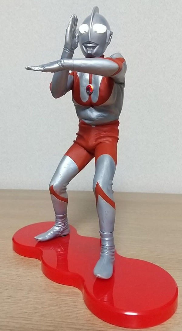 ウルトラマン Cタイプ スペシウム光線 ポーズ 発光ver-