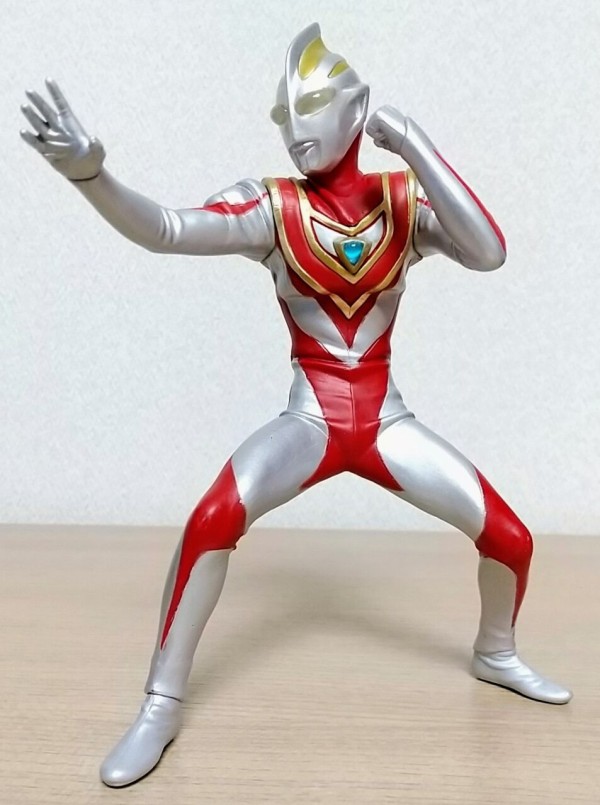 ガイア V1のプライズフィギュア】ウルトラマンガイア 英雄勇像