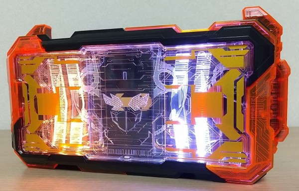 仮面ライダーガッチャード】変身ベルト DXガッチャードライバー