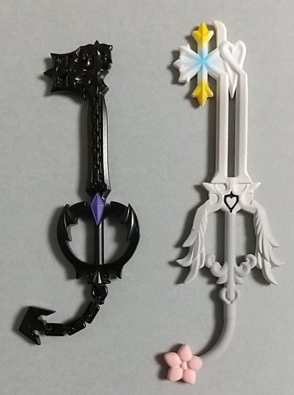 オンラインショップ限定！キーブレード2刀流のロクサス】ねんどろいど