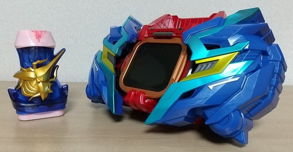 仮面ライダーリバイス】変身ベルト DXベイルドライバー＆デ