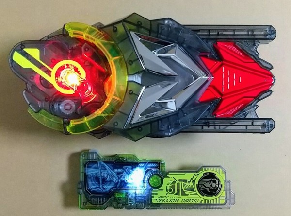 仮面ライダーストアなどで限定発売】SUPER BEST 変身ベルト DX