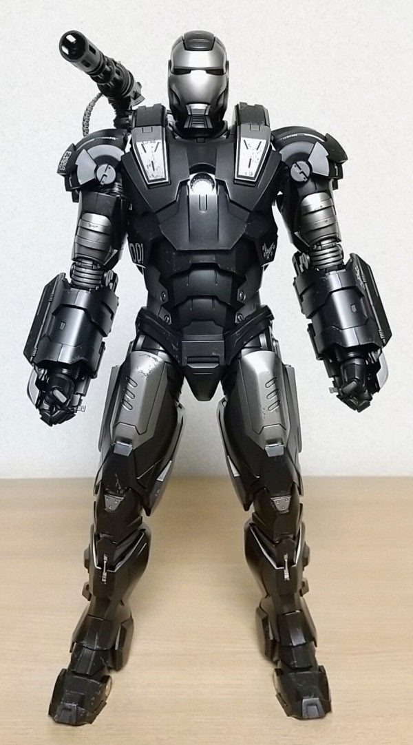 別れた妻も付属！バトルダメージ版も再現可能】HOTTOYS ムービー