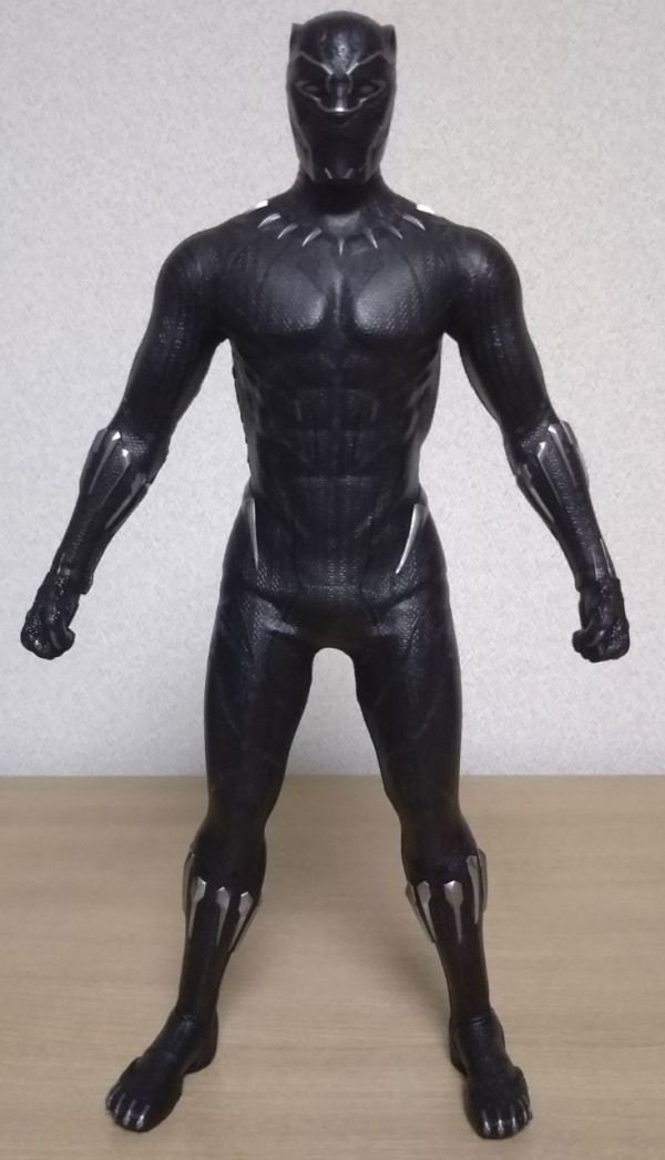 ブラックパンサー　LEDライト付きフィギュア Amazon.co.jp : Marvel ブラックパンサー LEDムードライト
