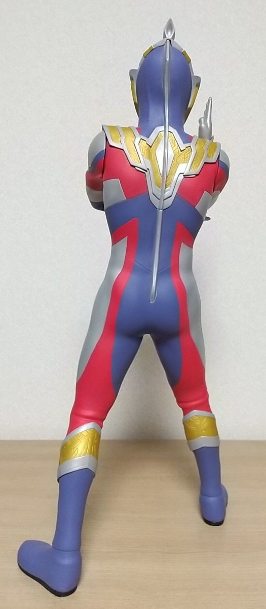 3弾はギミック満載な40cmのトリガー！】Ultimate Article ウルトラマン