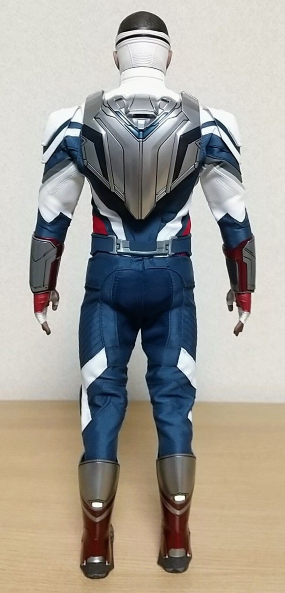 ホットトイズ　ファルコン　キャプテンアメリカ　hottoys サム版キャプテン！レッド・ウィングも付属】HOTTOYS テレビ