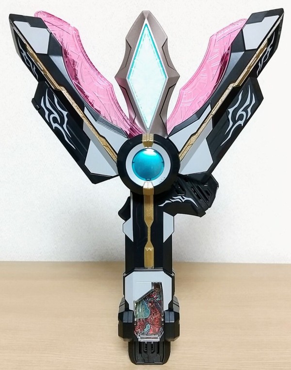 イグニスの台詞を収録したトリガーダークキー付き】ウルトラマン