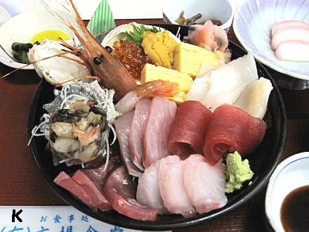 いわき小名浜魚市場 市場食堂 で超豪華 海鮮丼定食 と いわき ら ら ミュウ 福島県いわき市 遊々 湯ったり ぶらり旅 ゆゆぶ