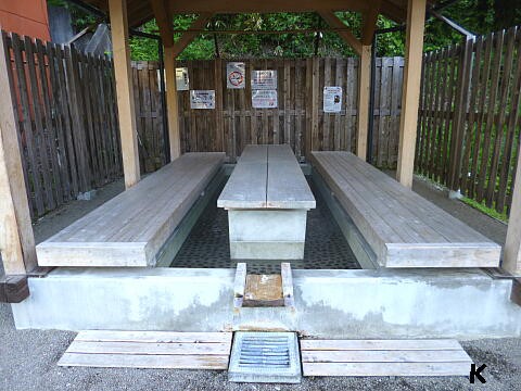 つなぎ温泉 13 つなぎ足湯 と 猫石 岩手県盛岡市 遊々 湯ったり ぶらり旅 ゆゆぶ