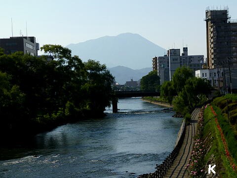 開運橋と開運橋花壇 １ 岩手県盛岡市 遊々 湯ったり ぶらり旅 ゆゆぶ