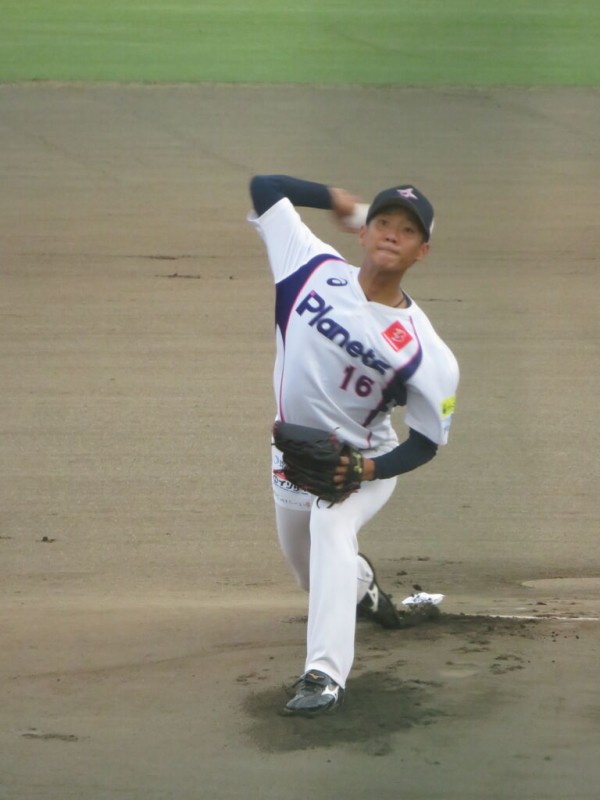 ピッチャーが悪けりゃ打てる茨城対栃木 常陸大宮 序盤です トラさんの純真