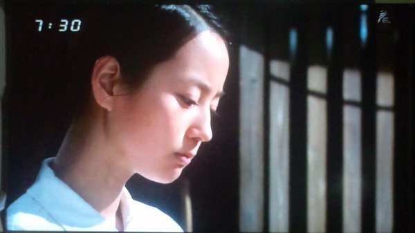 堀北さんと宇野さんと鶴太郎さんの歌唱の話です 梅ちゃん先生 第24回 トラさんの純真