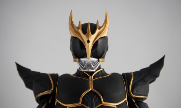 【美品 真骨彫製法】完売 SHF 仮面ライダークウガ アルティメット 五代雄介 魂ウェブ商店限定 S.H.F(真骨彫製法) 仮面ライダークウガ