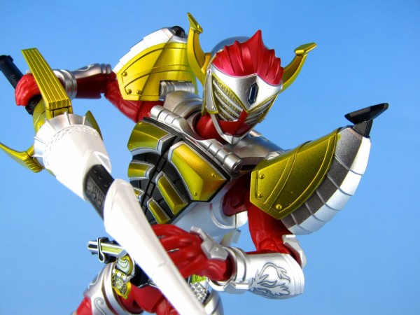 S.H.Figuarts（真骨彫製法） 仮面ライダーバロン バナナアームズ : 不