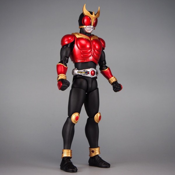 S.H.フィギュアーツ　真骨彫　仮面ライダークウガ　マイティフォーム　ディケイド BANDAI S.H.Figuarts(真骨彫製法) 仮面ライダークウガ マイティ