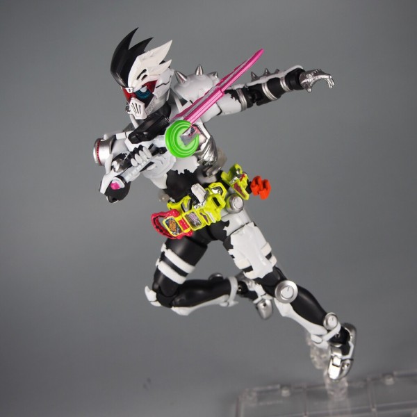 S.H.Figuarts 仮面ライダーゲンム ゾンビアクションゲーマー