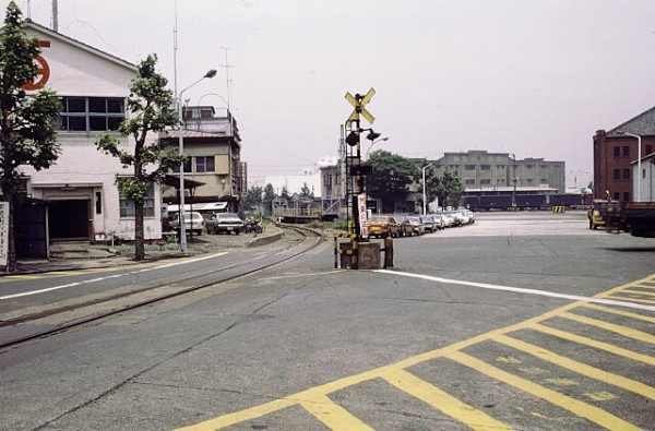横浜臨港線と新港埠頭辺り（1980） : 新・バイクで走ると気持ち