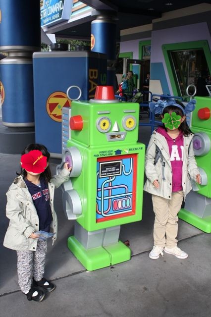 Hong Kong Disneyland Buzz Lightyear Astro Blasters バズ