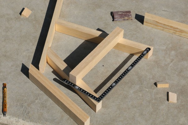 芽生のために豆椅子をdiy 簡単な設計図も公開 こんだけ喜んでくれたら作った甲斐がありました 子育ては楽しまなな