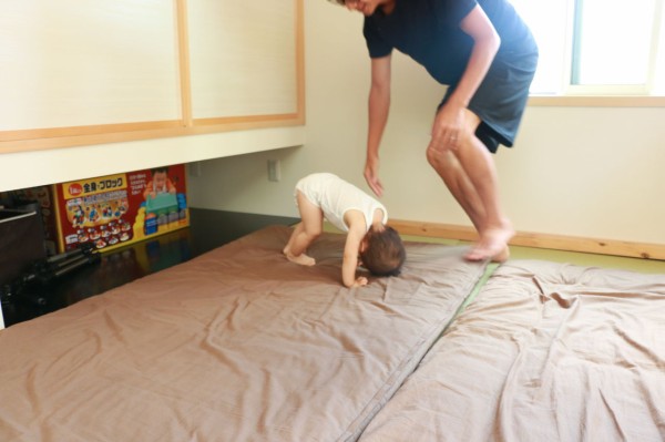 育脳 逆立ちの練習の仕方がわかった たったのこんなけのポイントで こんなにも違うか 子育ては楽しまなな