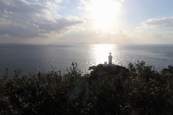 佐田岬灯台 さたみさき (2021/11/25再訪問) : プジョーで訪ねた