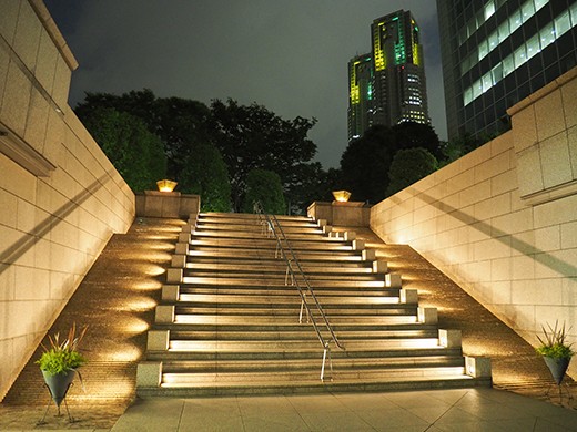 とある街の風景253 ブラジル色の都庁と階段夜景 東京坂道さんぽ