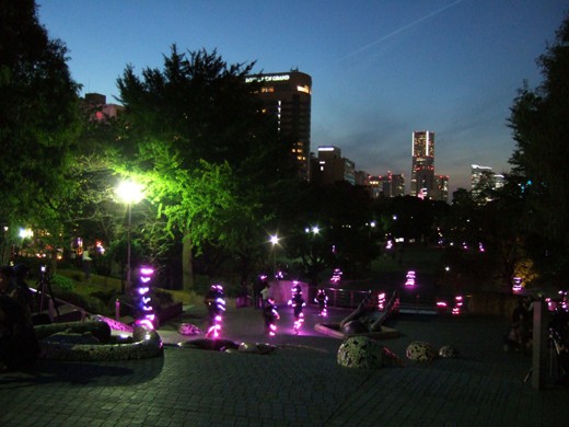 とある街の風景197 横浜山下公園の人力ライトアップ 東京坂道さんぽ